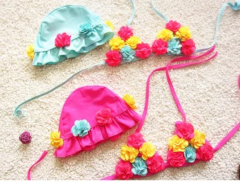 Havajų Stiliaus Baby Vaikų Mergaičių Bikini Trijų dalių Maudymosi Padalinti Viršuje + Sijonas + Hat Vasaros maudymosi Kostiumėliai, Paplūdimio Gėlių maudymosi kostiumėlį SA4007